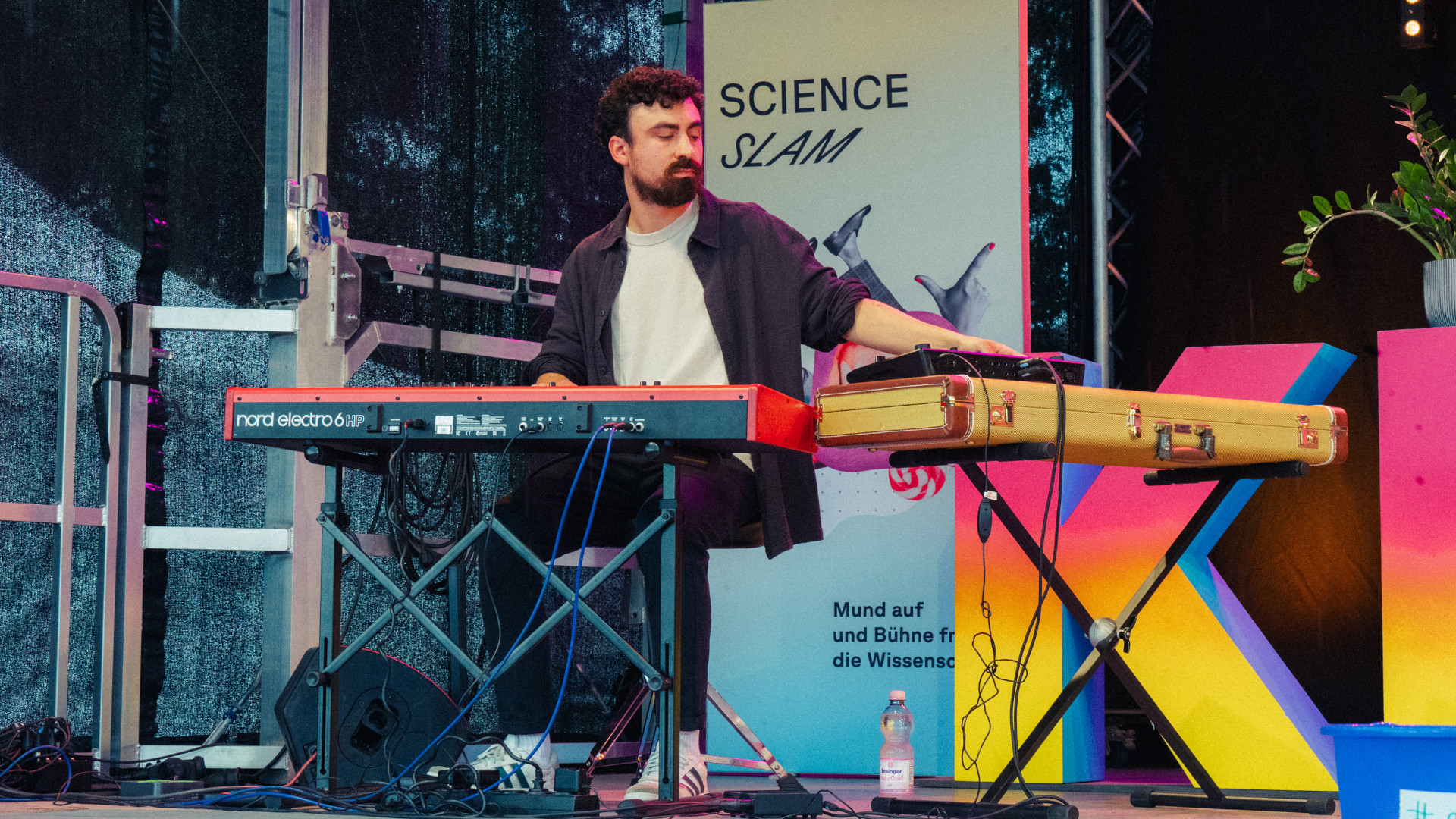 Science Slam: Mund auf und Bühne frei für die Wissenschaft image