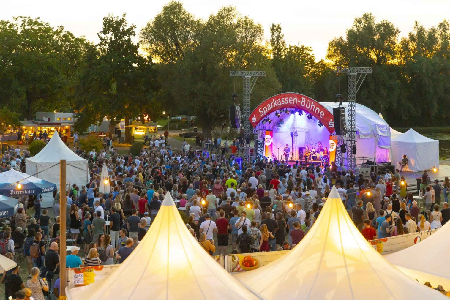 12 Tage Kultur stehen in den Startlöchern: Mit DAS FEST AM SEE startet Karlsruhe in aufregende Festivaltage image